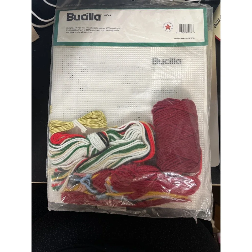 Bucilla  YE OLD‎ SANTA Door Stopper Cross Stitch Kit #61069 Plastic Canvas NOS